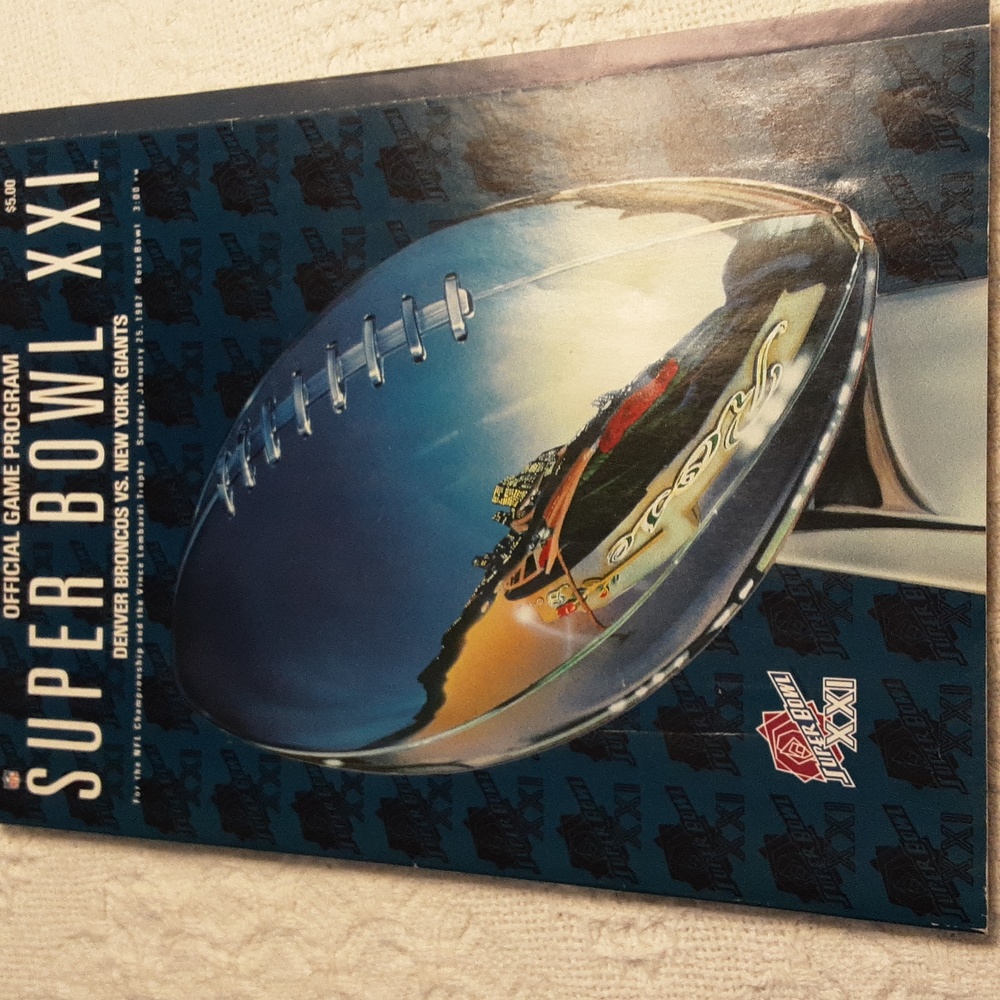 1987 NFL Super Bowl XXI Denver Broncos vs New York Giants Game Day Publication